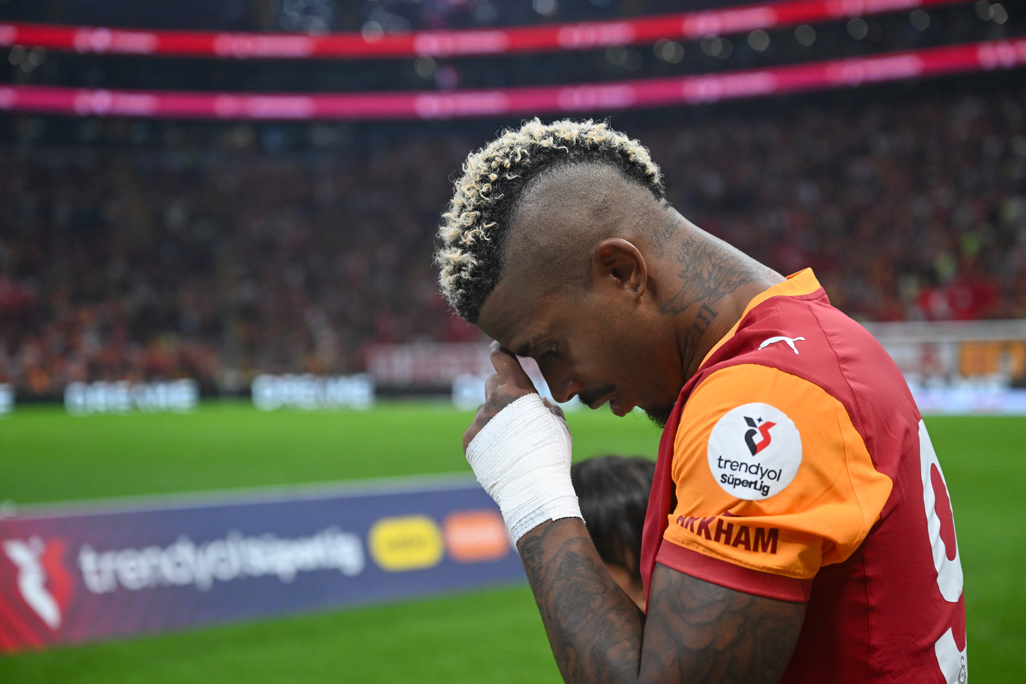 TRANSFER HABERİ: Galatasaray’da sürpriz ayrılık! Gelecek sezon takımda yok
