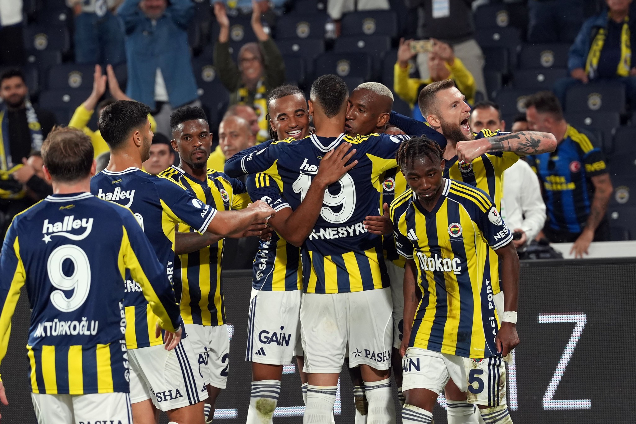 Fenerbahçe’de büyük hayal kırıklığı! Kerem Aktürkoğlu...