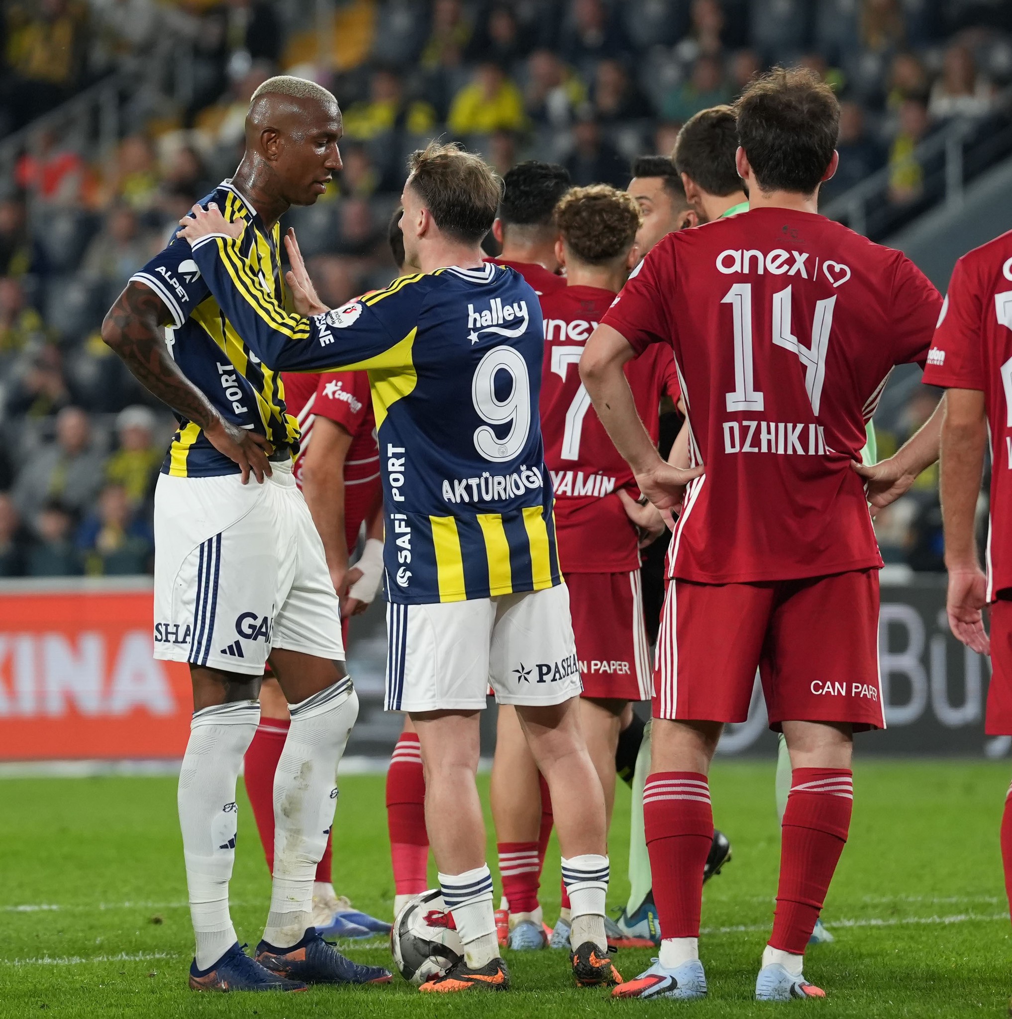 Fenerbahçe’de büyük hayal kırıklığı! Kerem Aktürkoğlu...