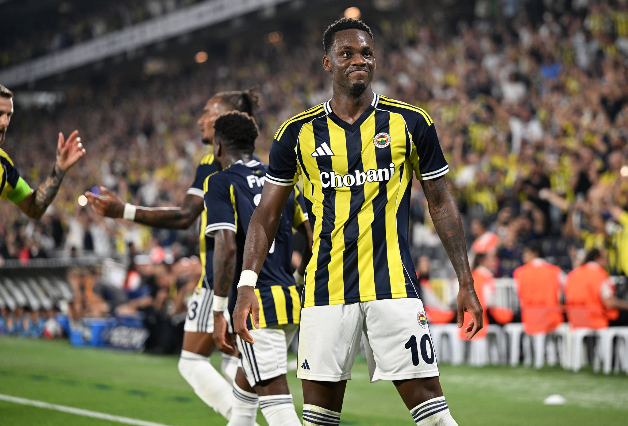 Fenerbahçe golcü arıyor! Sadettin Saran...