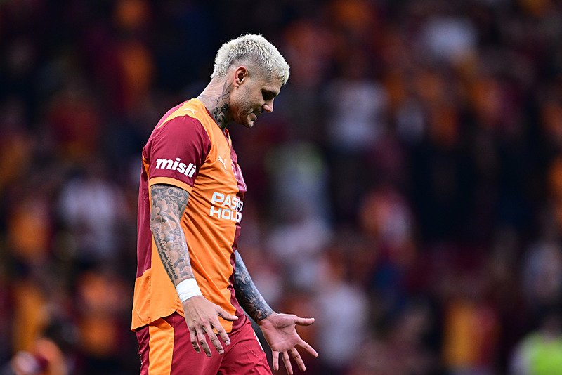 Okan Buruk’tan Victor Osimhen ve Mauro Icardi kararı! İşte Beşiktaş derbisinde oynayacak isim
