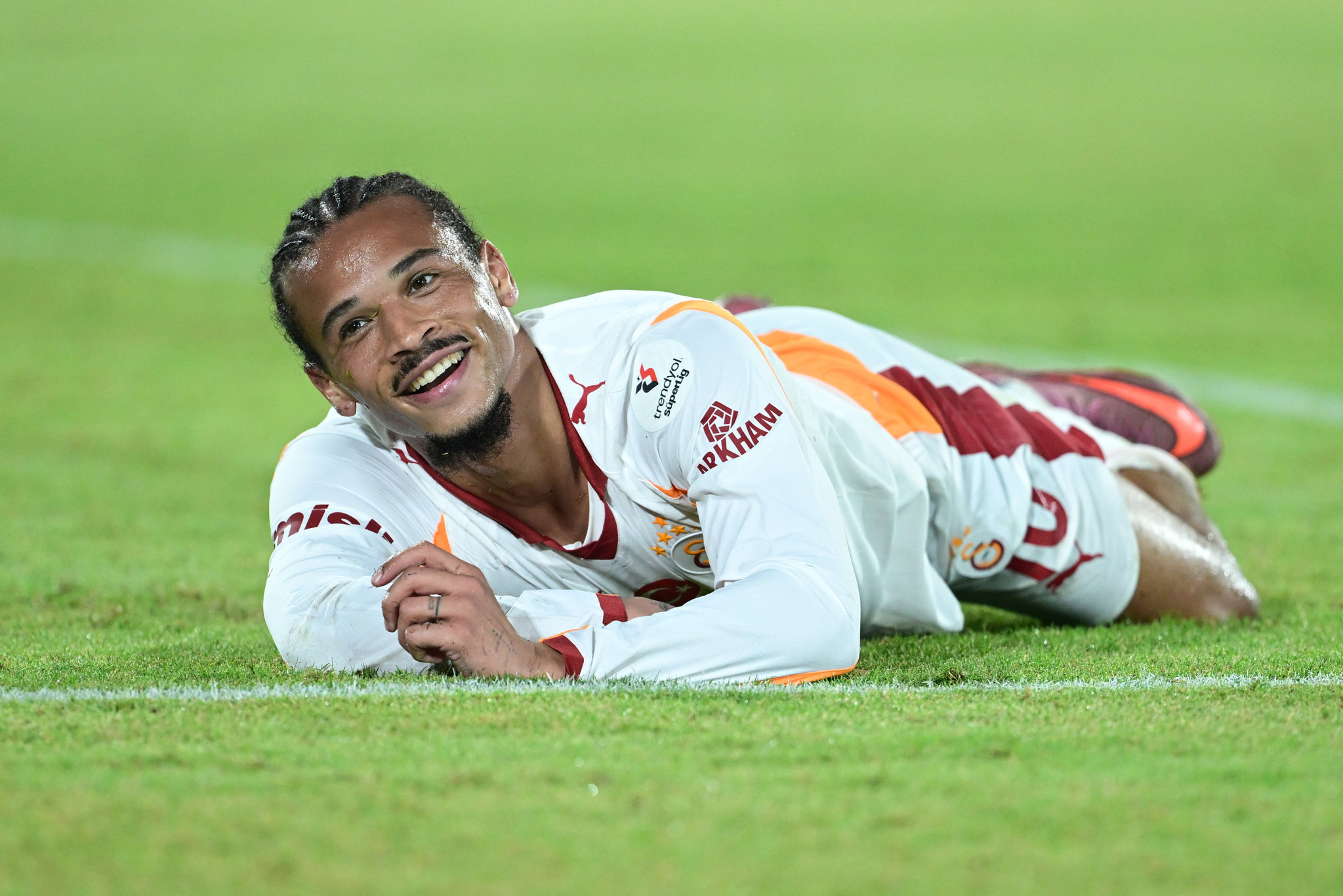 Leroy Sane Alman taraftarla tartıştı! Galatasaray...