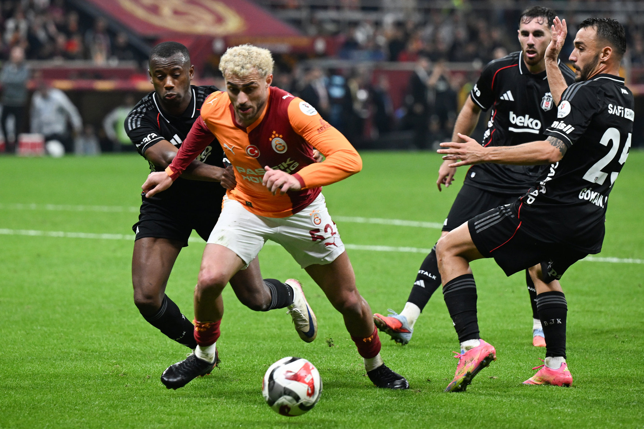 TRANSFER HABERİ: Galatasaray’da Barış Alper Yılmaz endişesi! Anlaşma sağlanamadı