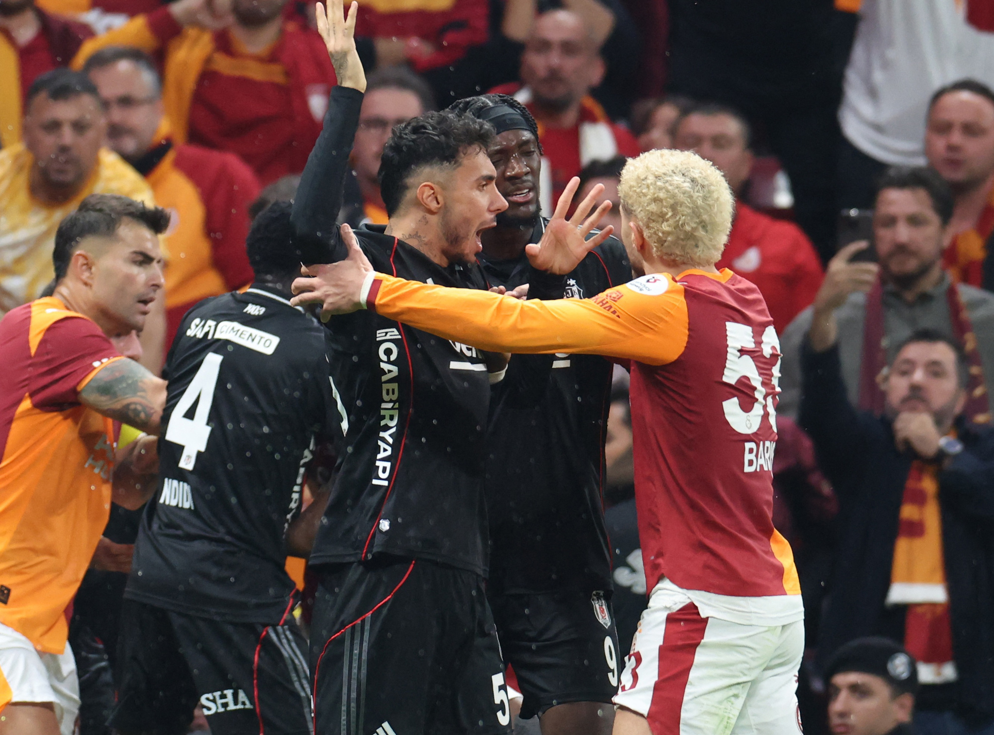 TRANSFER HABERİ: Galatasaray’da Barış Alper Yılmaz endişesi! Anlaşma sağlanamadı