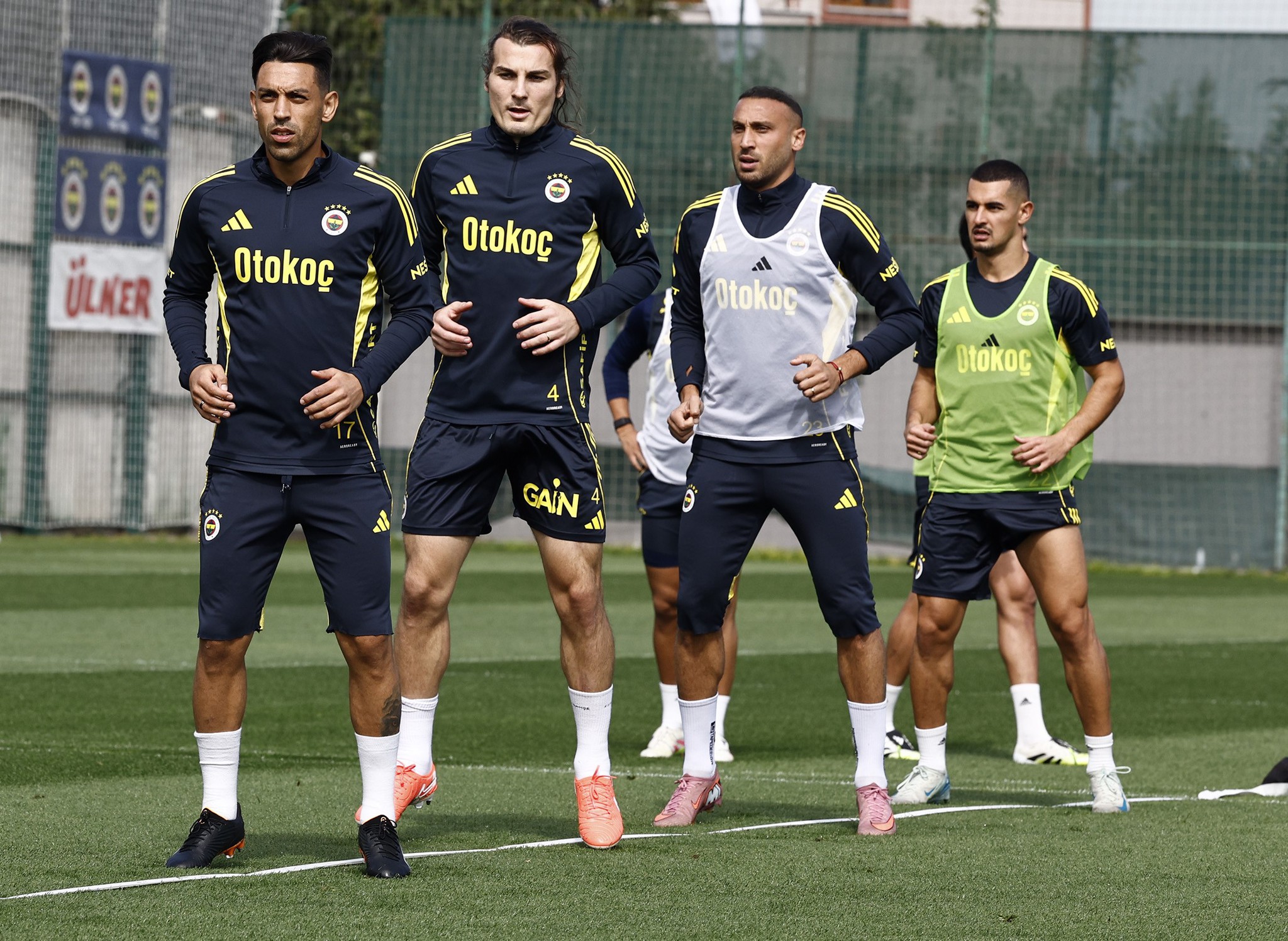Fenerbahçe’den dev operasyon! İşte Kanarya’nın ocak ayındaki ilk transferi