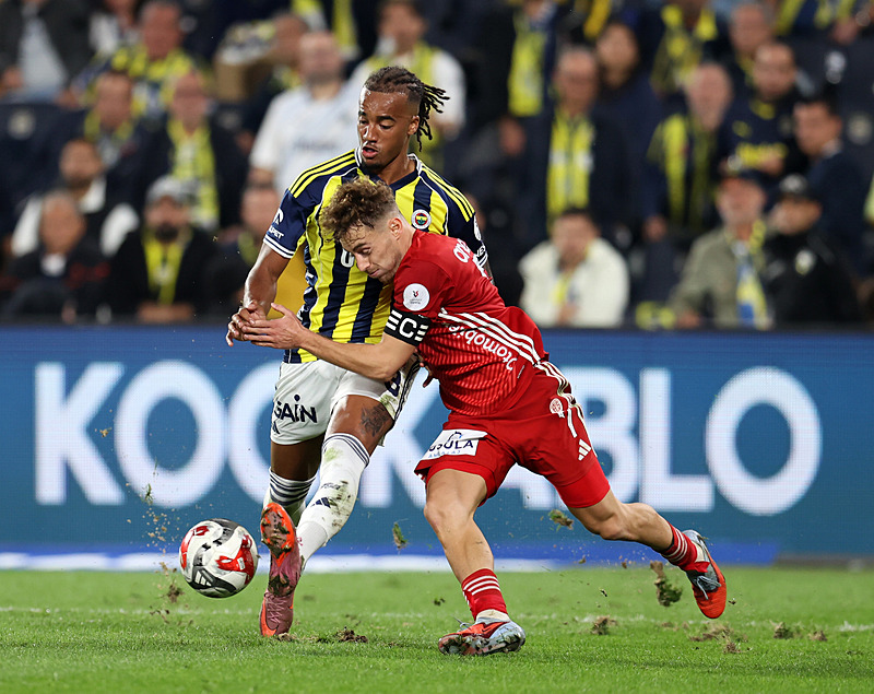 FENERBAHÇE HABERİ: En-Nesyri’den tepki çeken hamle! Archie Brown’un ardından...