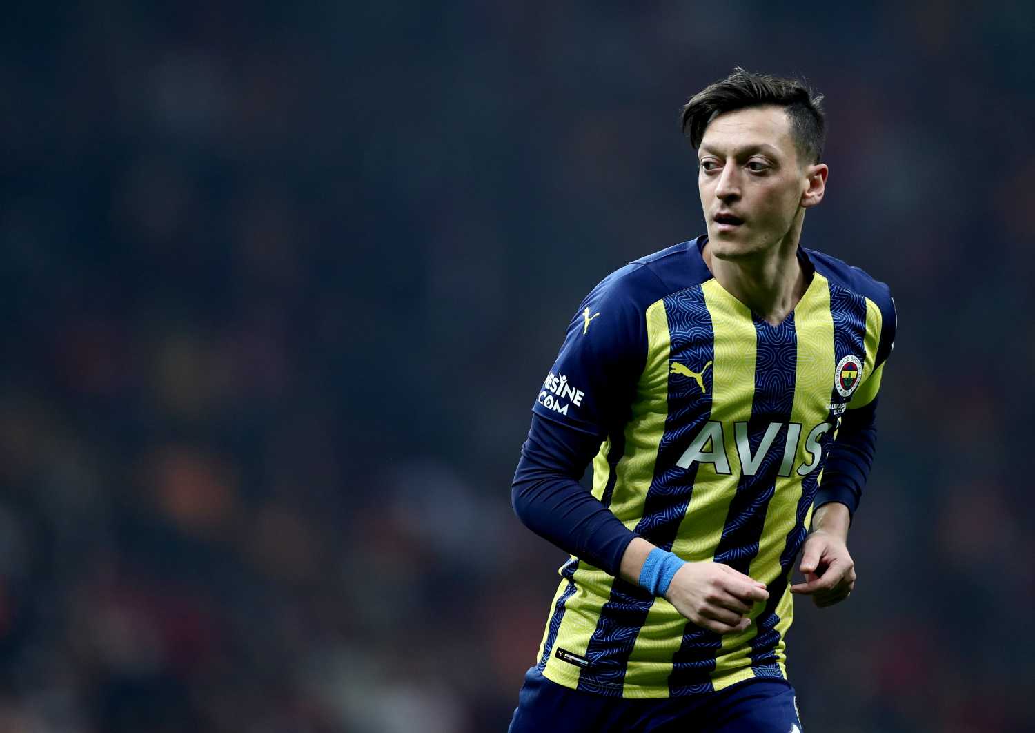 Fenerbahçe’de Mesut Özil sesleri! Yönetim...