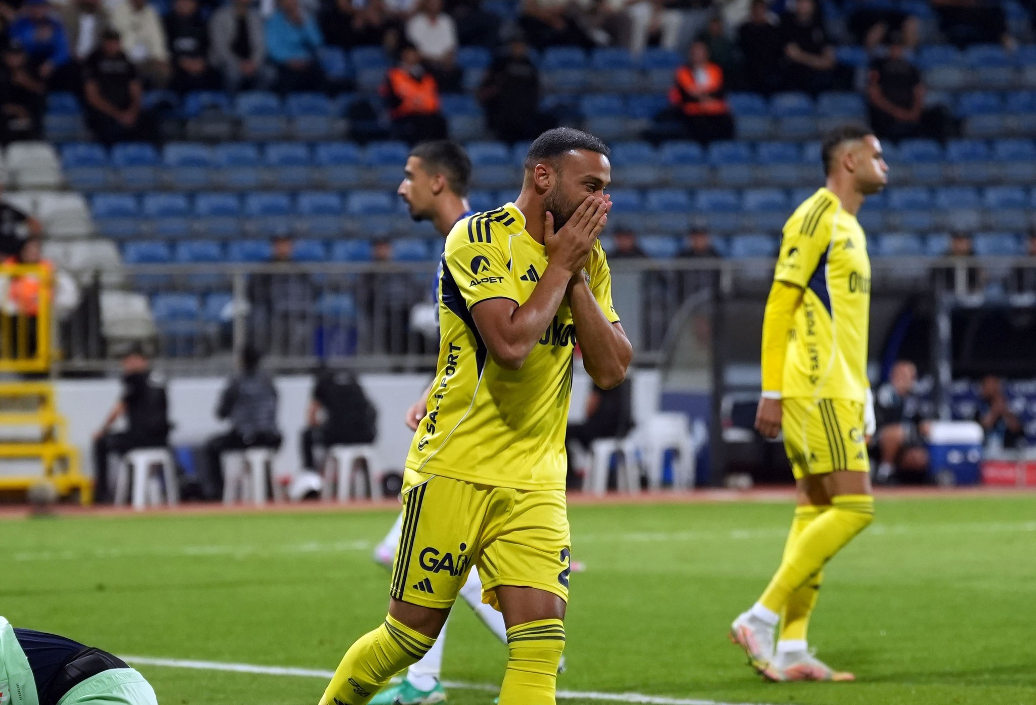 FENERBAHÇE HABERLERİ: En son 5 ay önce forma giymiş! Kayıp yıldız aranıyor