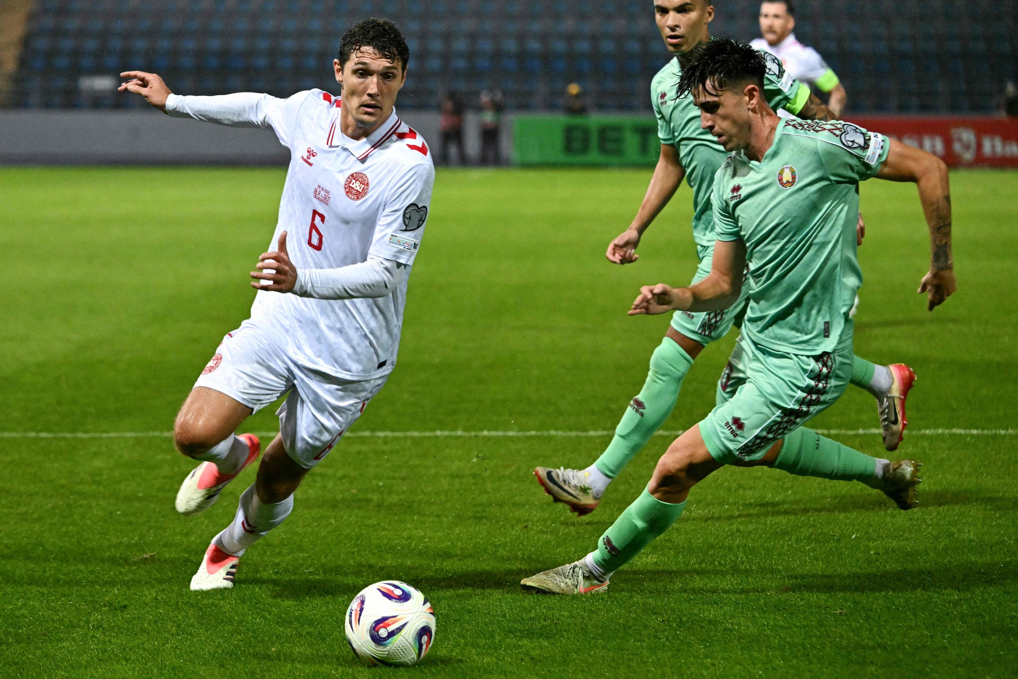 Fenerbahçe’ye Barcelona’dan sürpriz transfer!