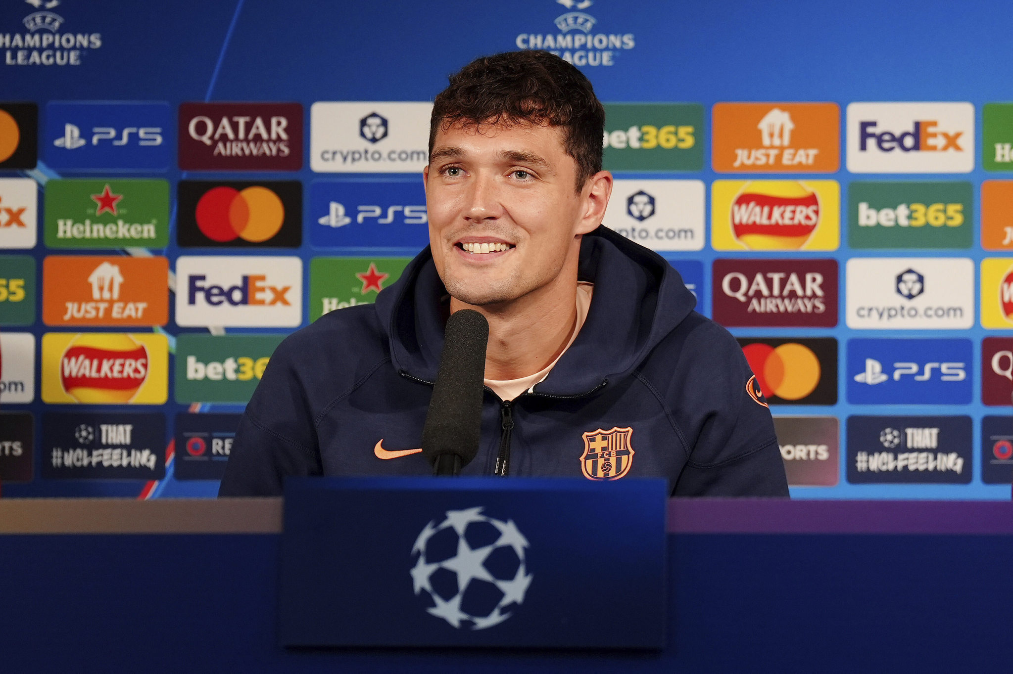 Fenerbahçe’ye Barcelona’dan sürpriz transfer!