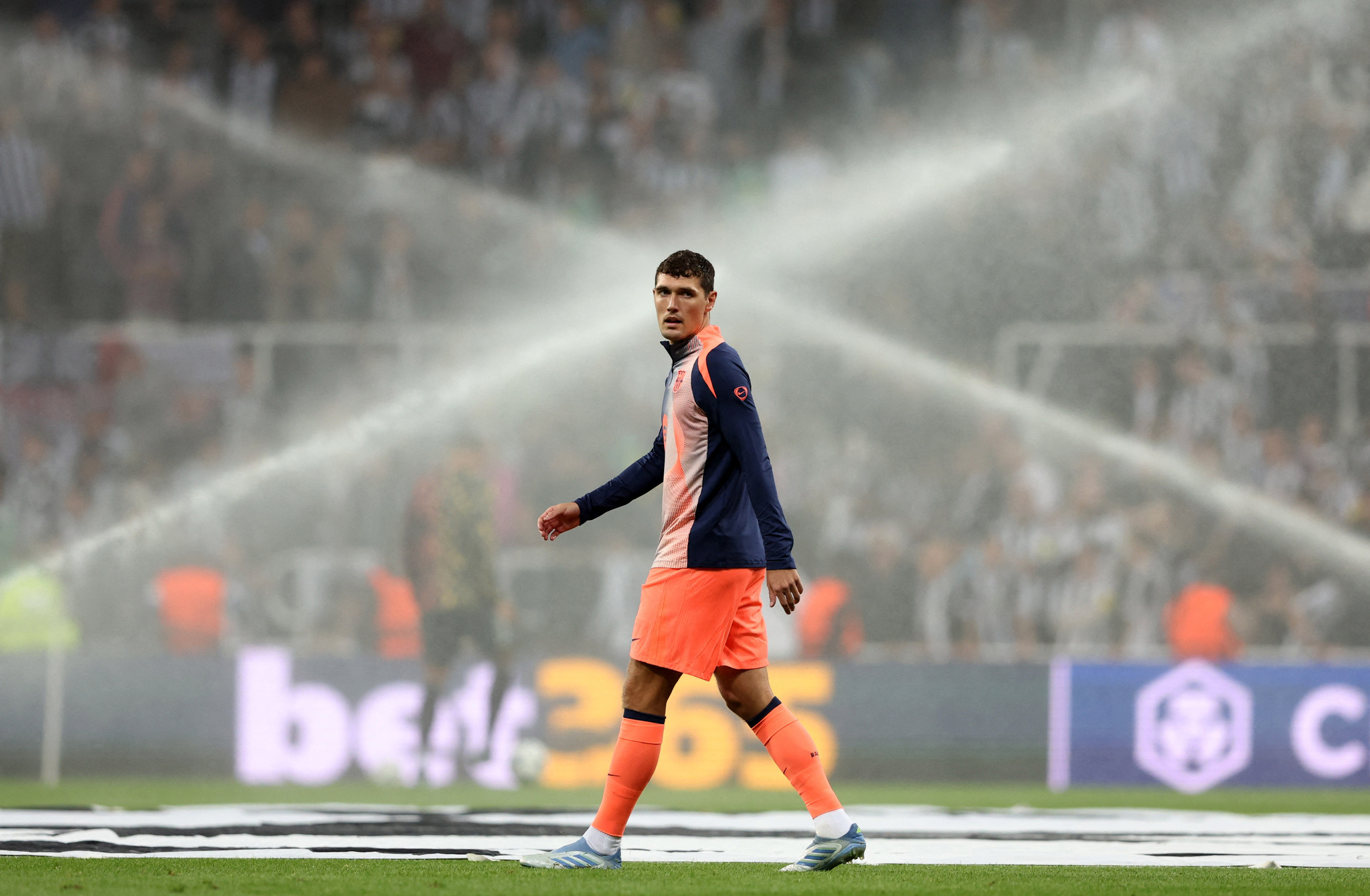 Fenerbahçe’ye Barcelona’dan sürpriz transfer!