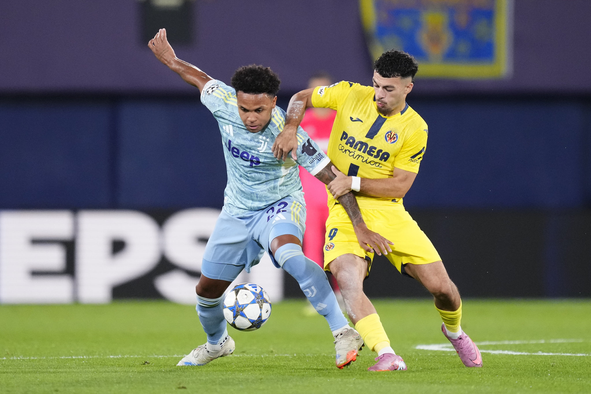TRANSFER HABERİ: Fenerbahçe’den Amerikan orta saha hamlesi!