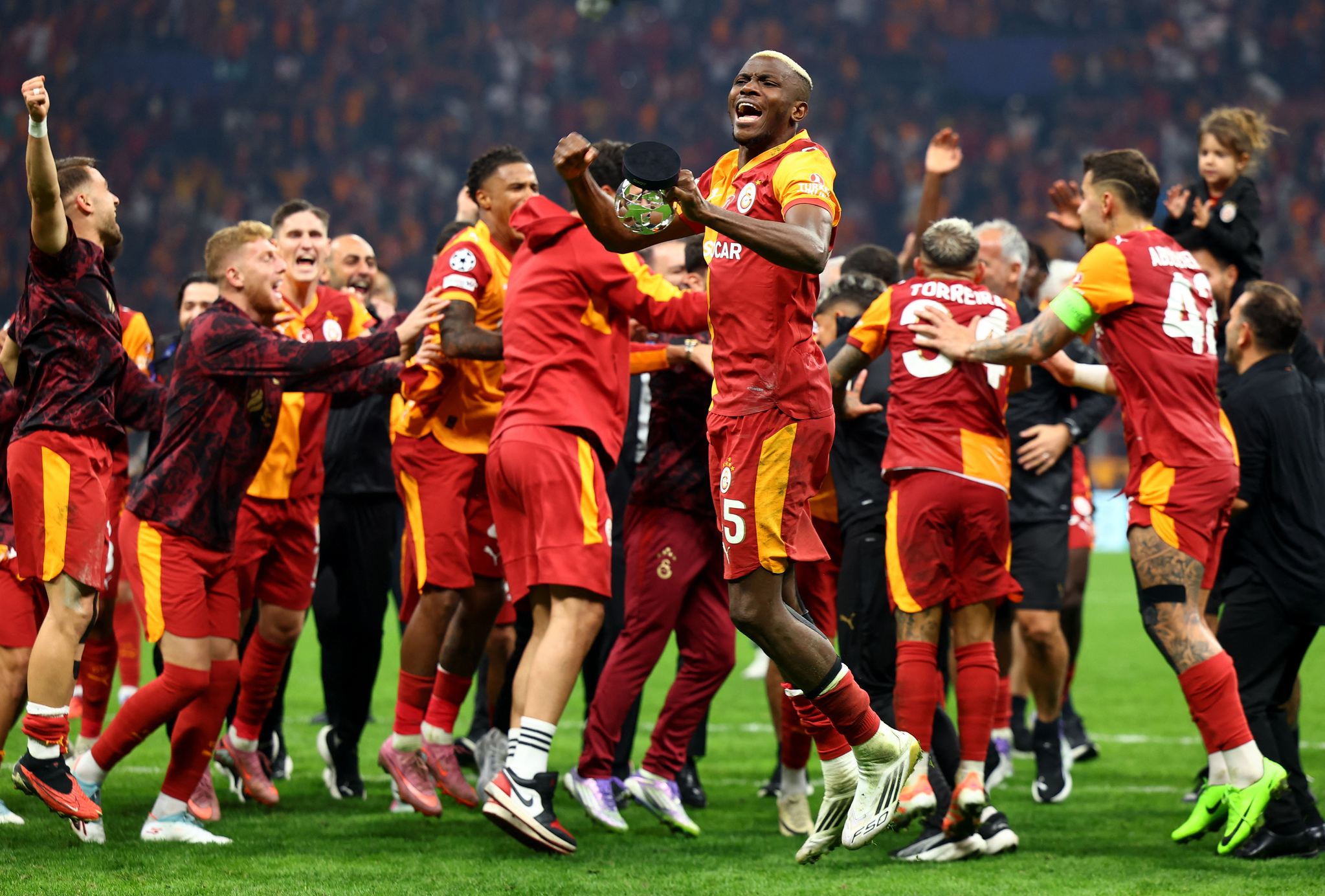 Galatasaray’dan transfer çıkarması! Yıldız isimler listede