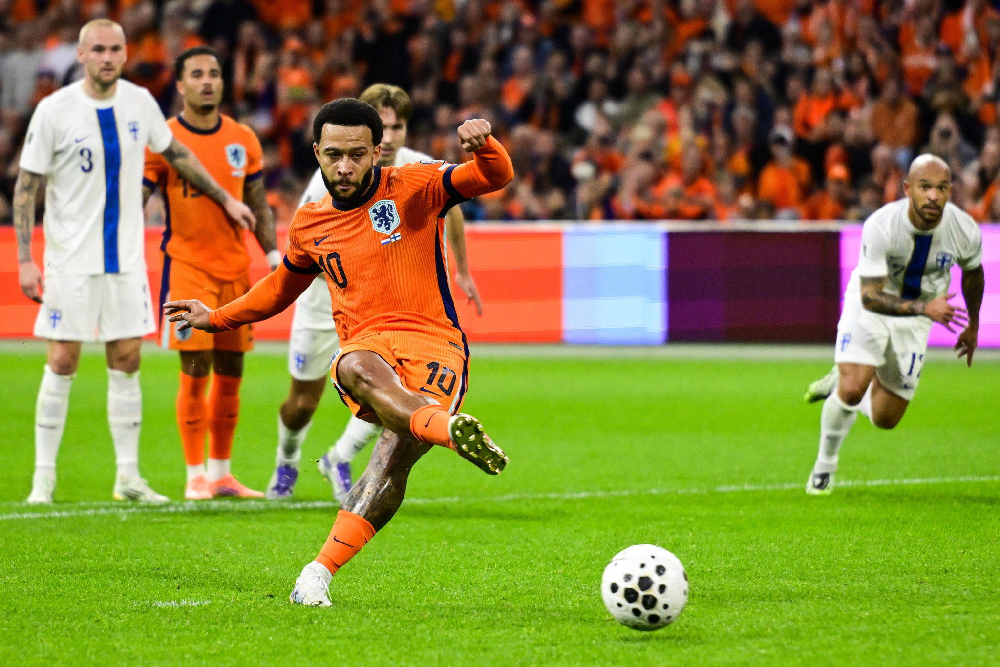 TRANSFER HABERİ: Fenerbahçe’den Depay bombası!
