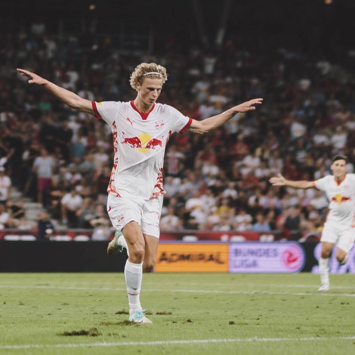 Galatasaray aradığı 8 numarayı buldu! Oyuncu da gelmeye sıcak bakıyor