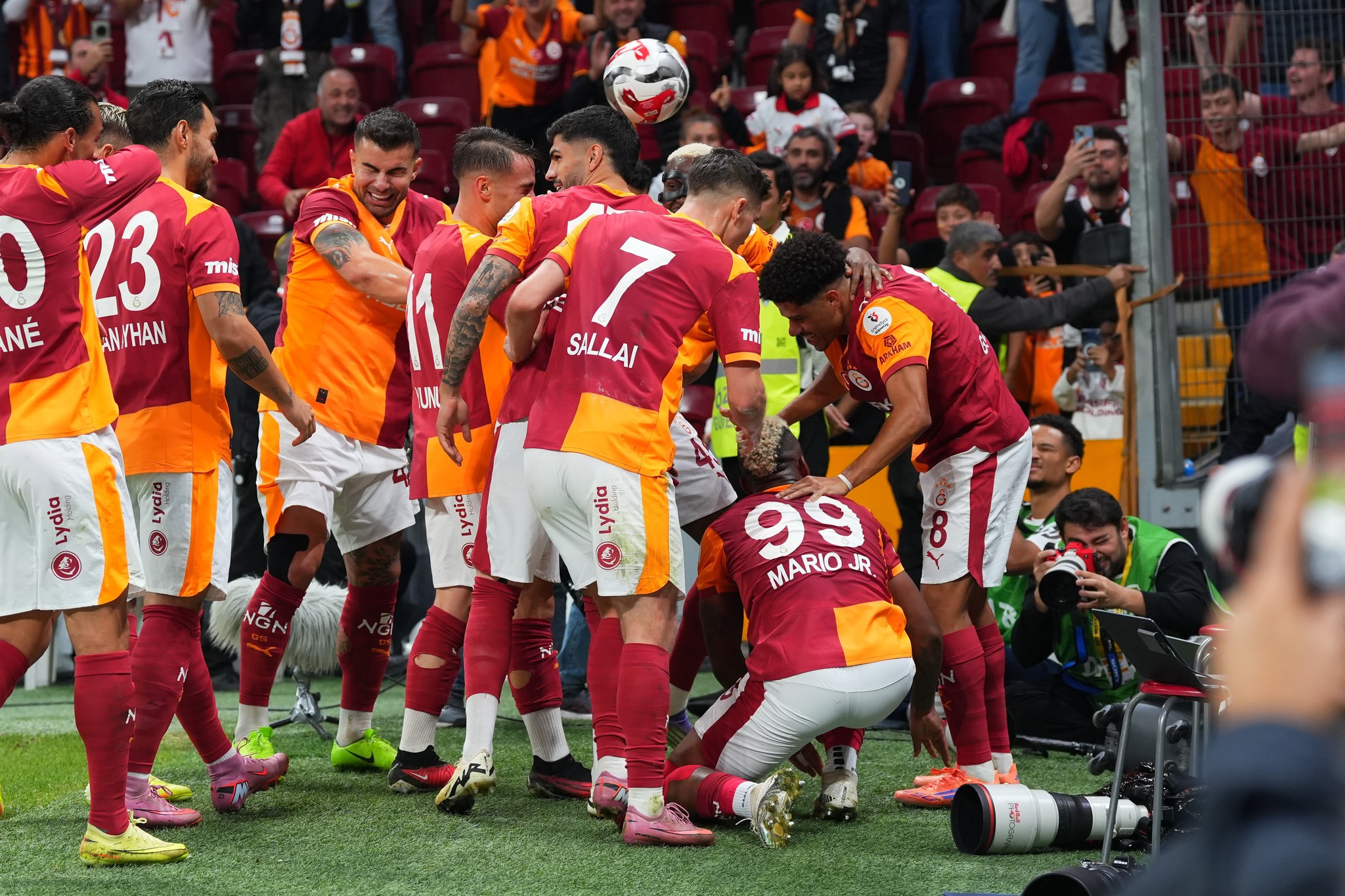 TRANSFER HABERİ: Galatasaraylı 4 yıldız gözlem altında! Özel olarak görevlendirildiler