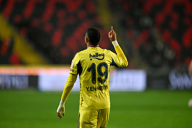 Fenerbahçe’nin golcüsü En-Nesyri Süper Lig’in zirvesinde!