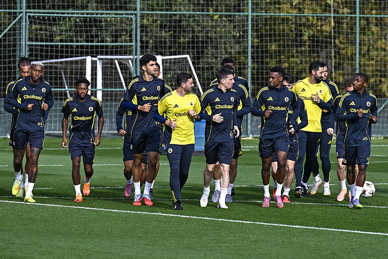 TRANSFER HABERİ: Fenerbahçe’nin yıldızına ülkesinden talip! İlk 11’deki yerini kaybetmişti