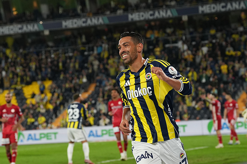 Fenerbahçe’de İrfan Can Kahveci gerçeği ortaya çıktı! Sadettin Saran ile görüştü ve...