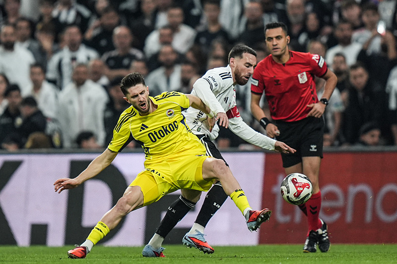 Ahmet Çakar’dan flaş Beşiktaş-F.Bahçe derbi yorumu! Ligin kaderini değiştirdi