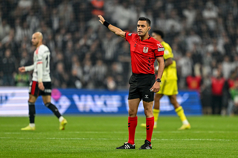 Ahmet Çakar’dan flaş Beşiktaş-F.Bahçe derbi yorumu! Ligin kaderini değiştirdi