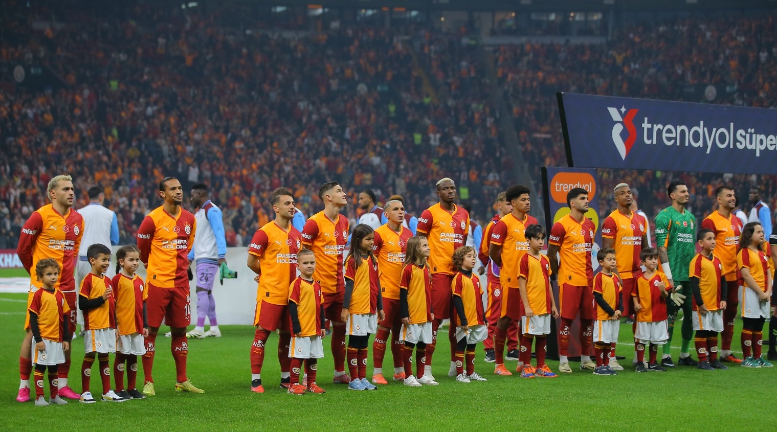 Galatasaray’dan ara transfer bombası! Bunu kimse beklemiyordu