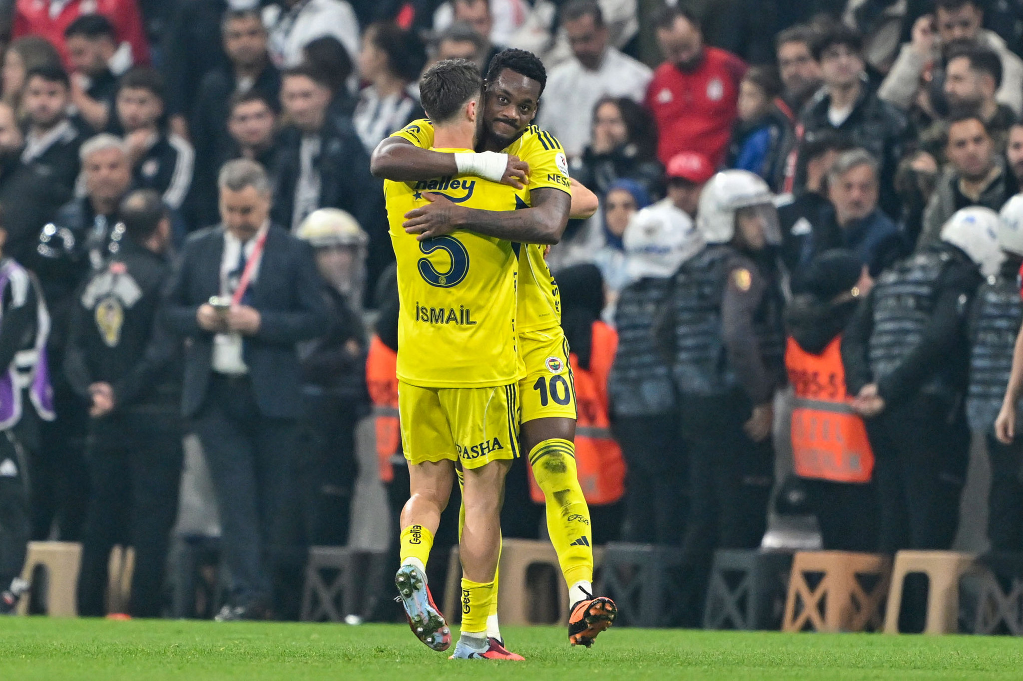 Fenerbahçe’den Jhon Duran planı! Beşiktaş maçı sonrası...