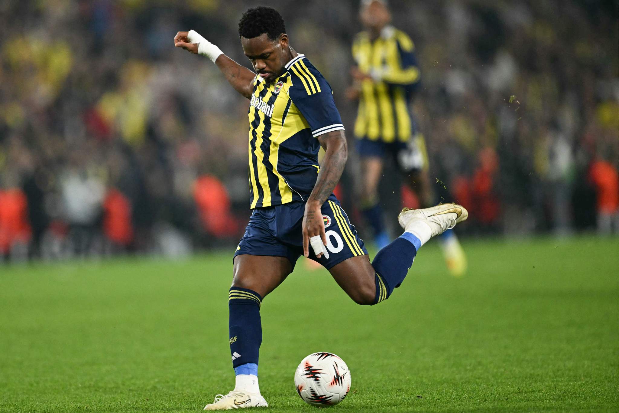 Fenerbahçe’den Jhon Duran planı! Beşiktaş maçı sonrası...