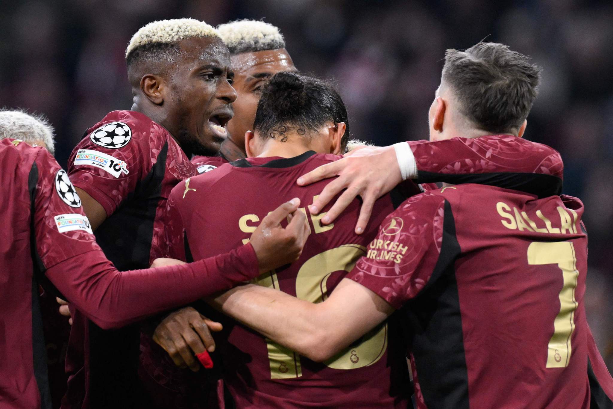 Osimhen’in Galatasaray’daki hedefi belli oldu! O isim açıkladı