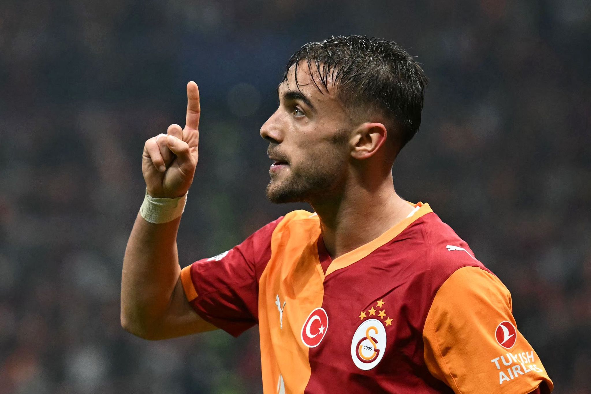 Galatasaray’da Yunus Akgün tehlikesi!