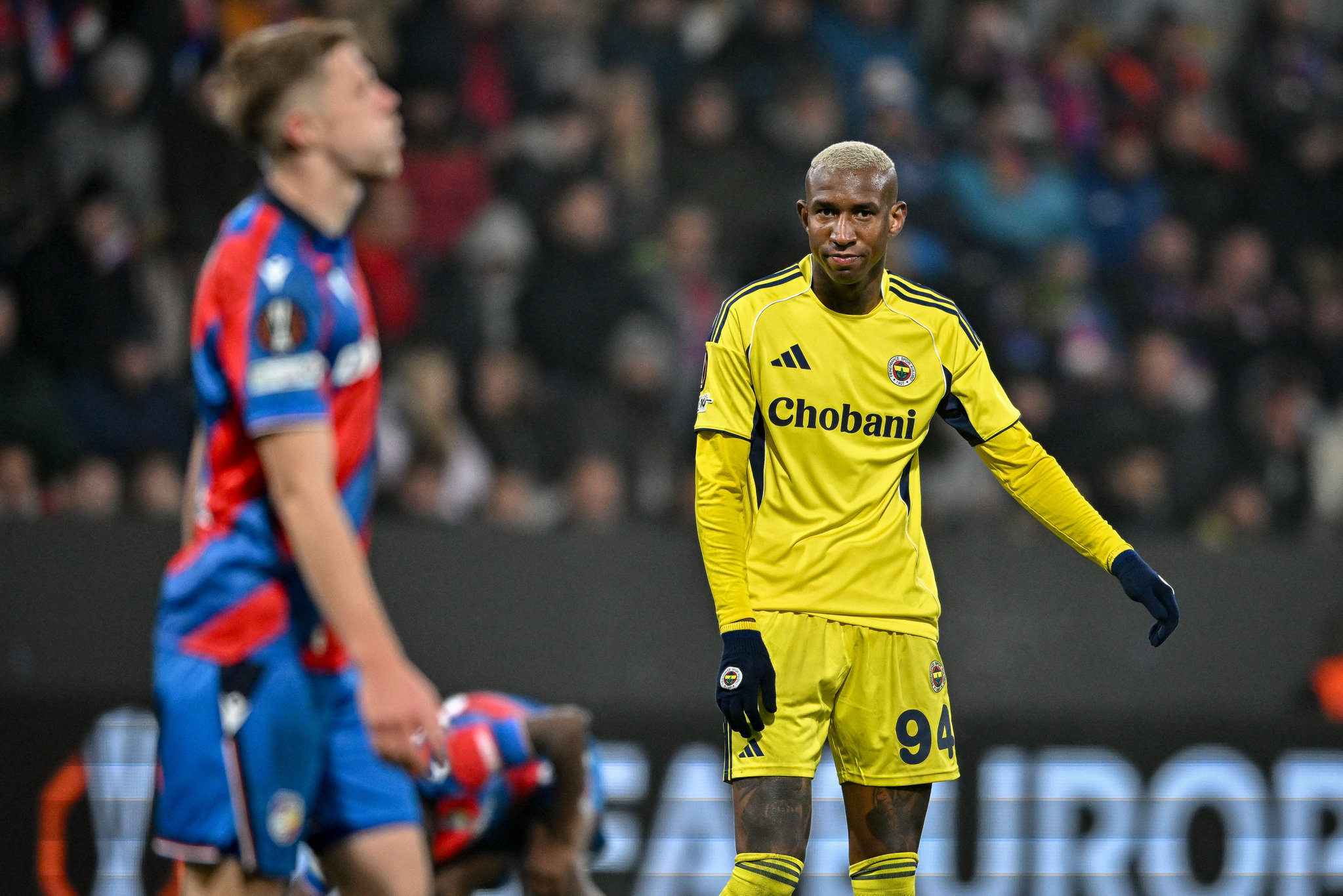 F.Bahçe’den ayrılıyor mu? Brezilya’dan yeni talip!