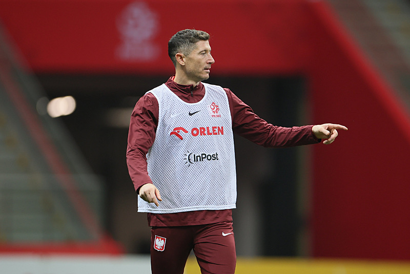 Fenerbahçe’de Lewandowski heyecanı! Transferde Dzeko detayı