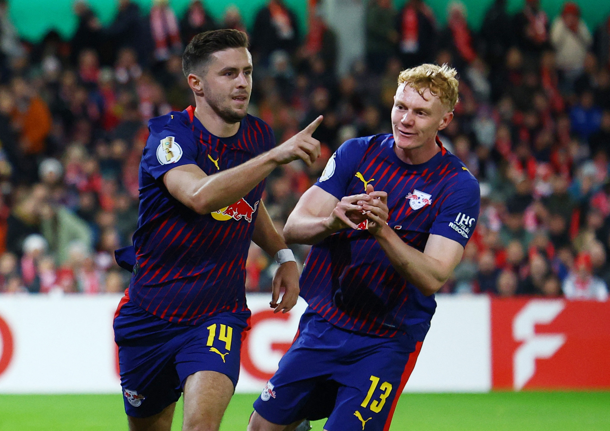 TRANSFER HABERİ: Fenerbahçe’ye sürpriz orta saha!