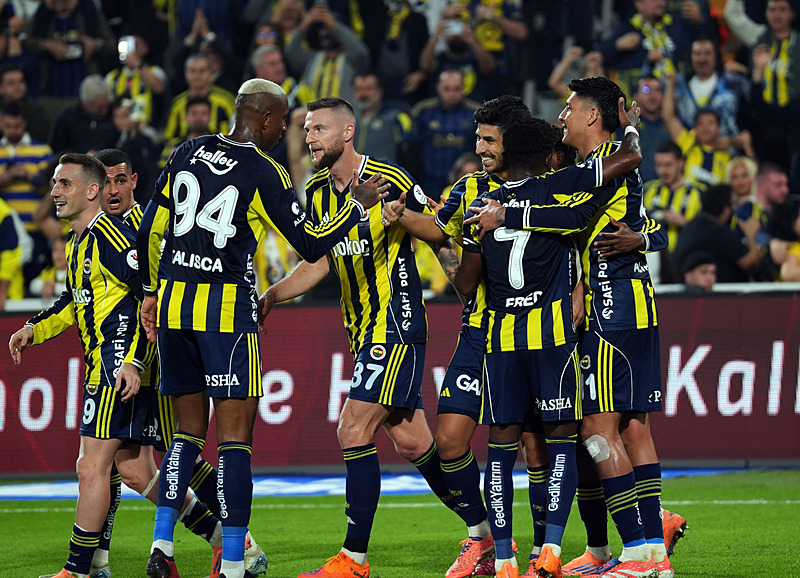 Fenerbahçe Sörloth’tan vazgeçmiyor! Norveçli golcüyle temasa geçildi!