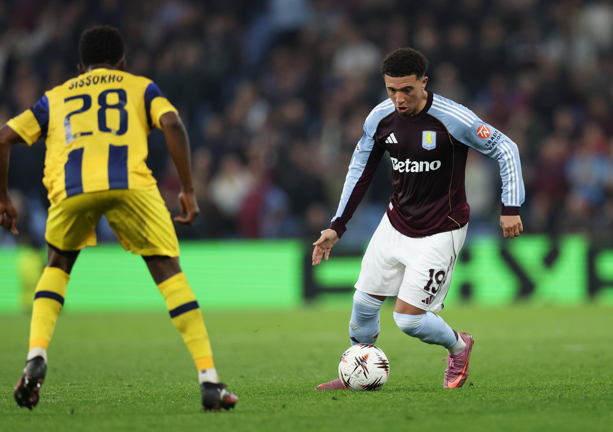 Fenerbahçe’den sezon sonu operasyonu! Yönetim o yıldızla İstanbul’da görüştü