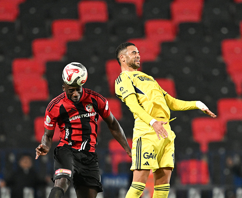 Fenerbahçe’den çifte transfer bombası!