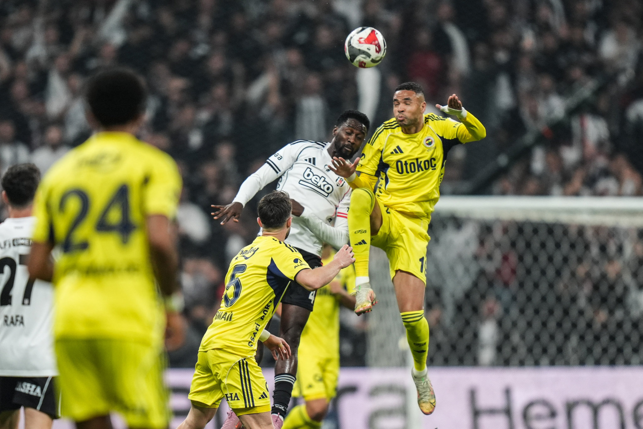 TRANSFER HABERİ: Fenerbahçe’ye En-Nesyri piyangosu!