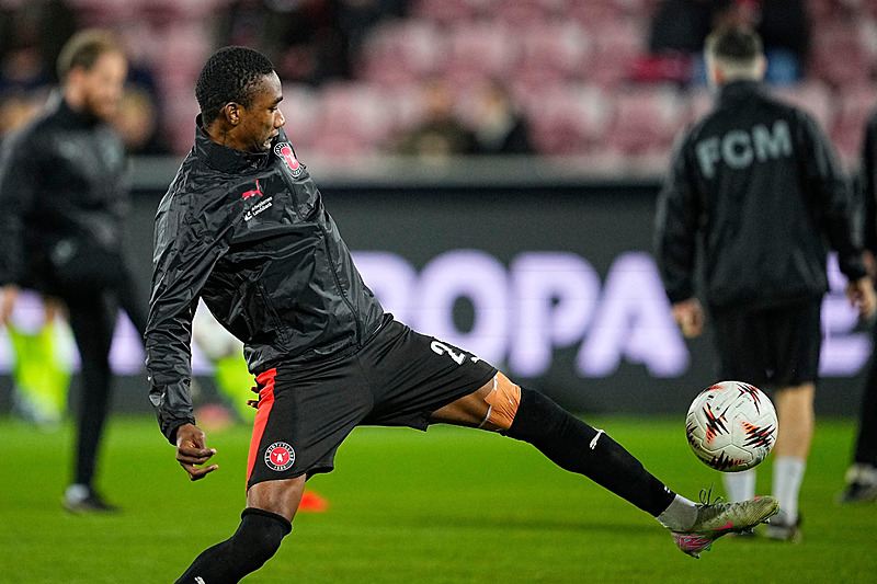 Galatasaray’a 21’lik orta saha! Transferde son söz Okan Buruk’ta