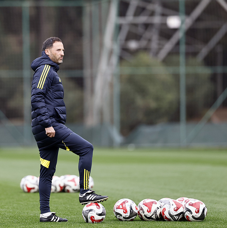 Fenerbahçe’de kadro dışı bırakılan Cenk’e Süper Lig’den 3 talip!