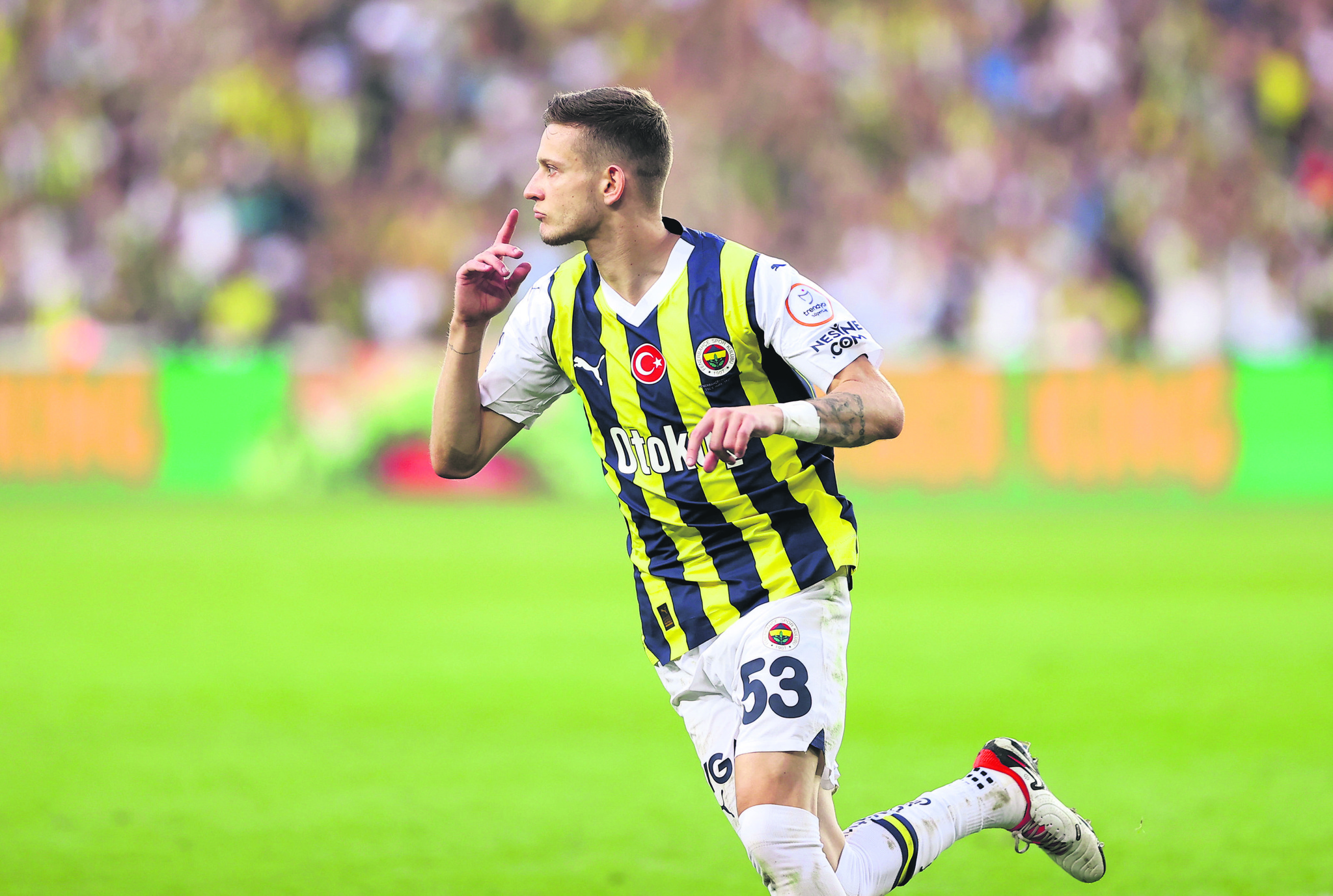 Eintracht Frankfurt’tan Sebastian Szymanski hamlesi