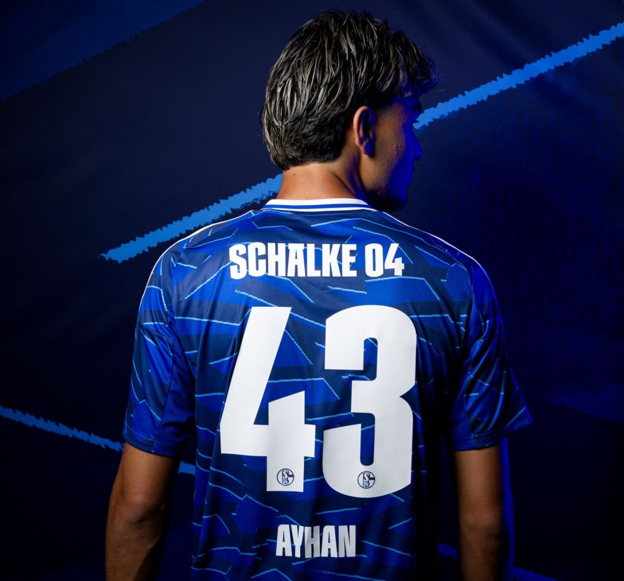 Galatasaray’dan savunmaya genç takviyesi: Kaan Ayhan’ın kardeşi!