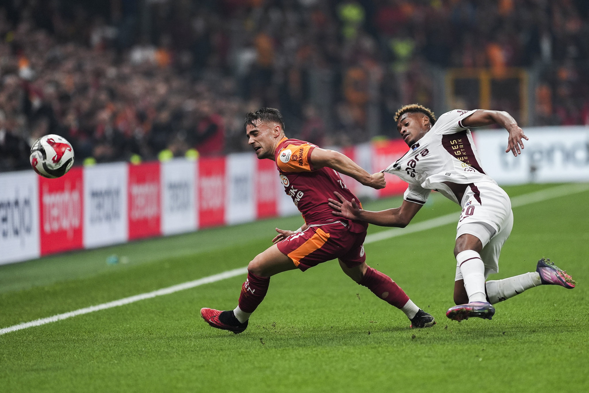 Galatasaray’da Yunus Akgün gelişmesi!