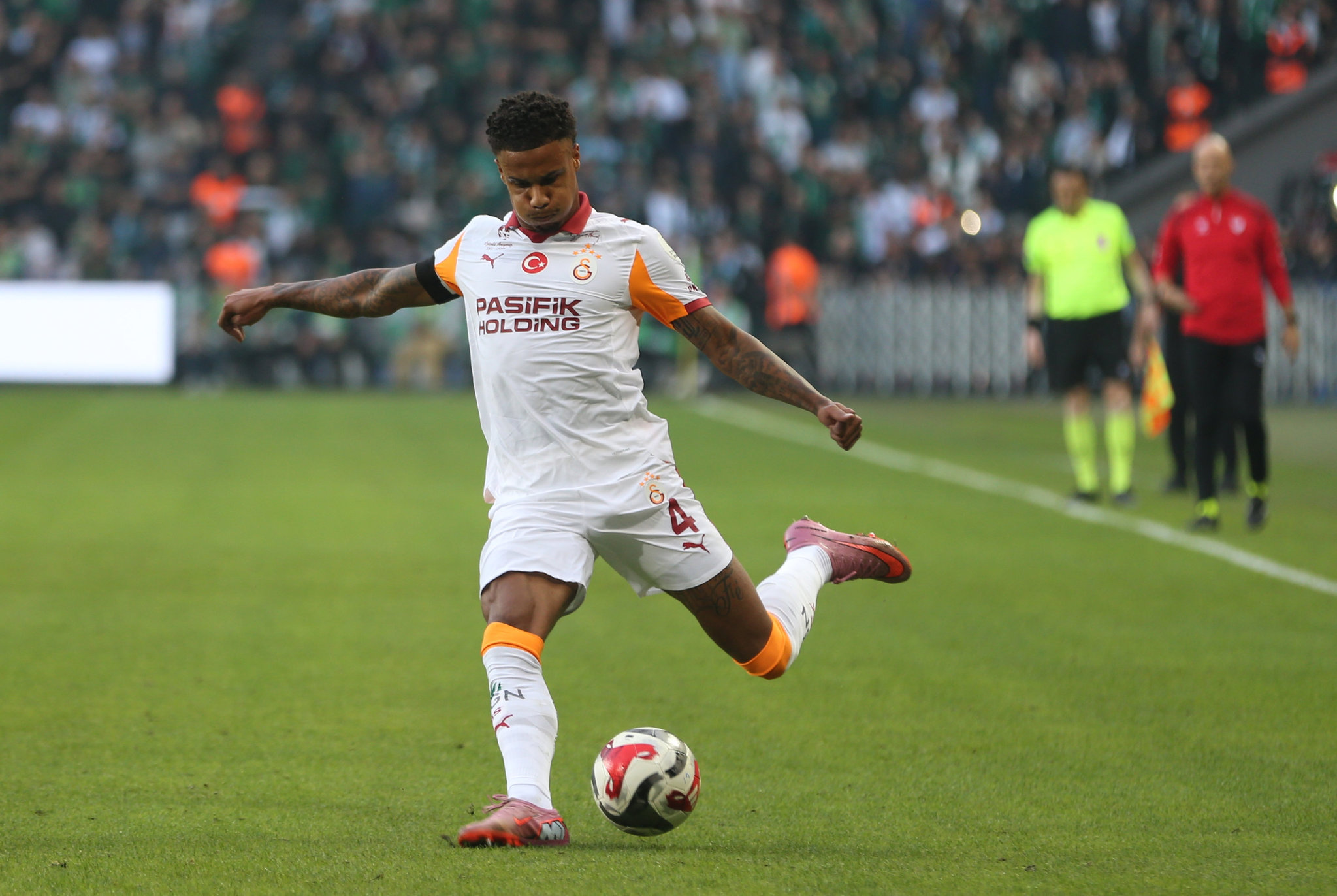 Galatasaraylı isimden kötü haber! Samsunspor maçında forma giyemeyecek