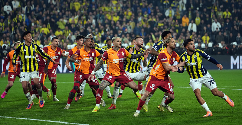 Galatasaray’da flaş transfer gelişmesi! Takımda kalıyor