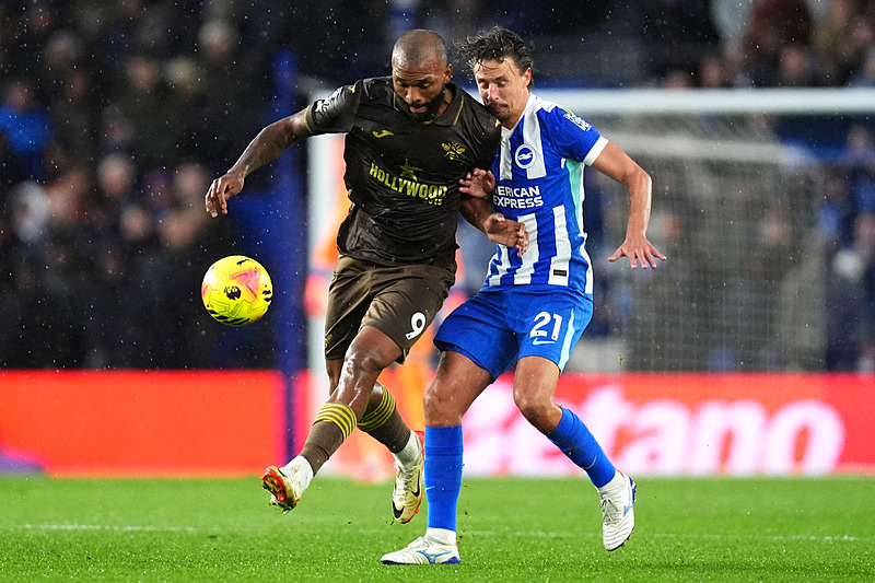 Fenerbahçe’ye transferde flaş teklif!