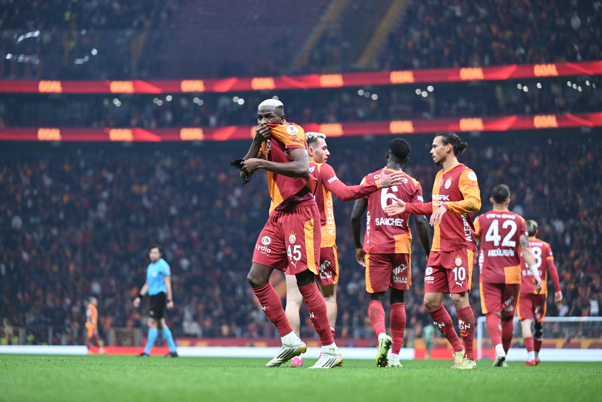 Galatasaray’dan flaş transfer kararı!
