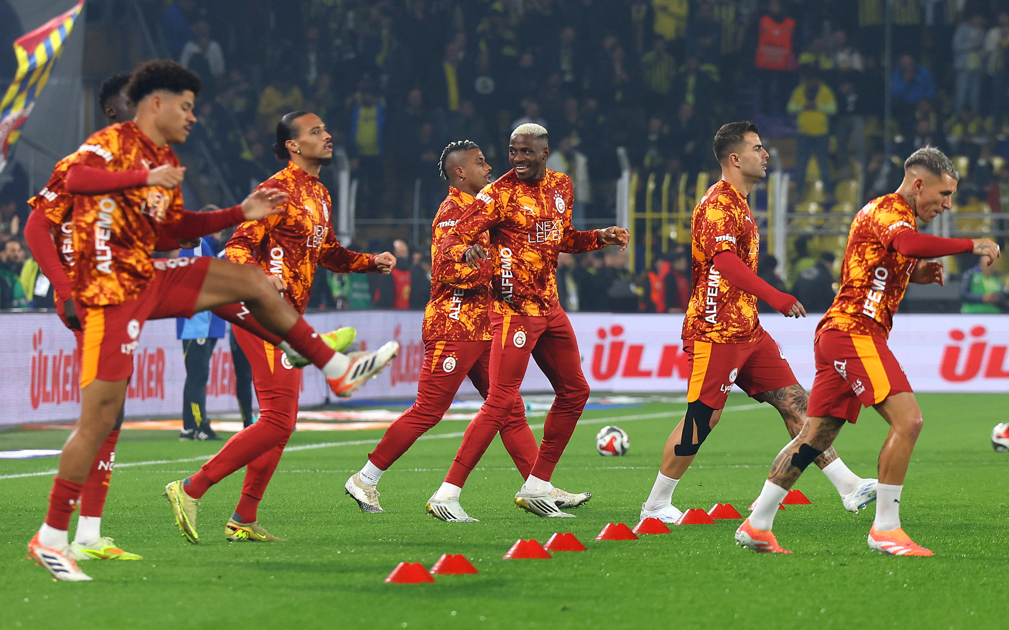 Galatasaray’dan flaş transfer kararı!