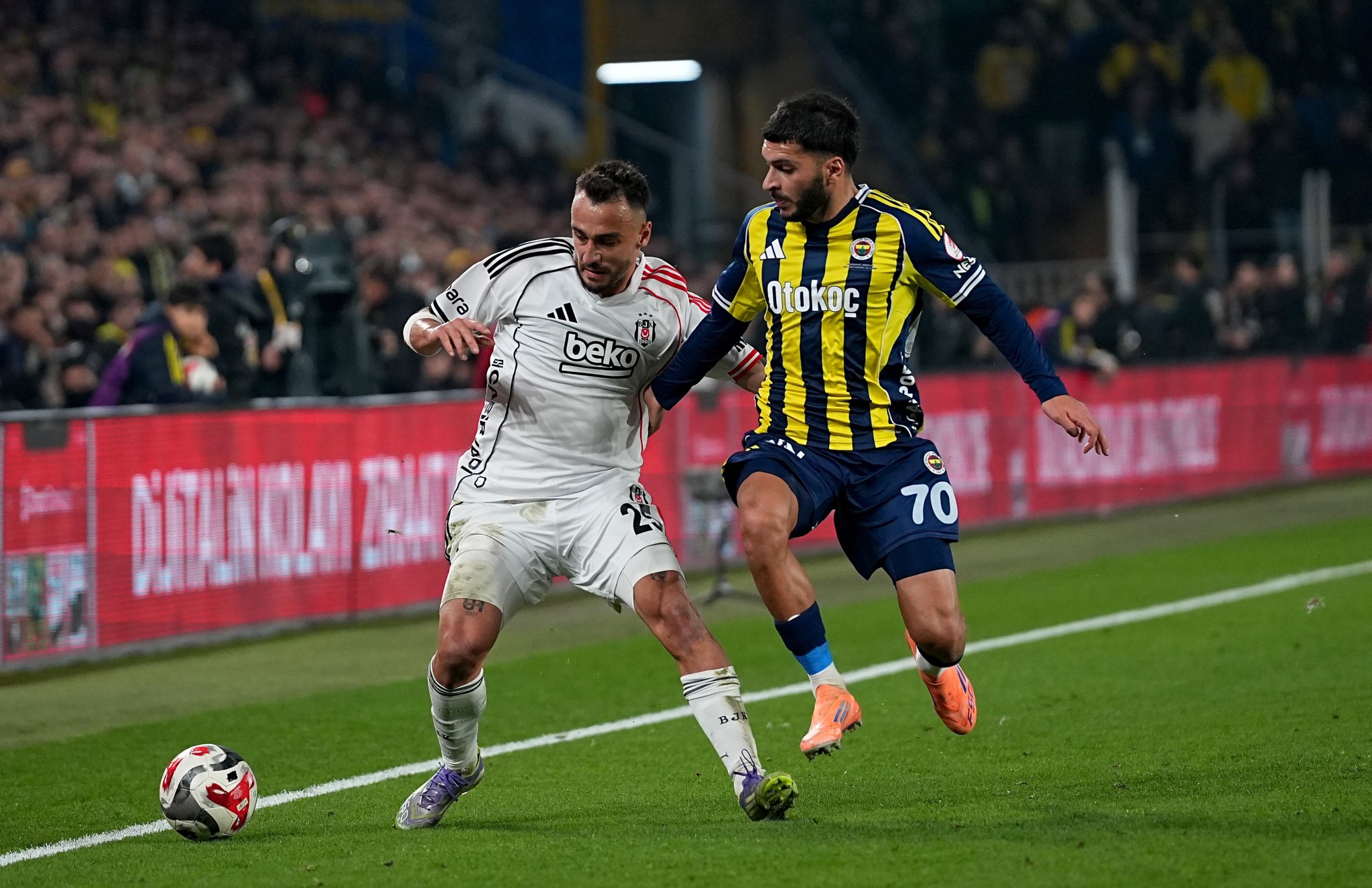 Ahmet Çakar’dan Fenerbahçe - Beşiktaş maçı sonrası hakem eleştirisi!