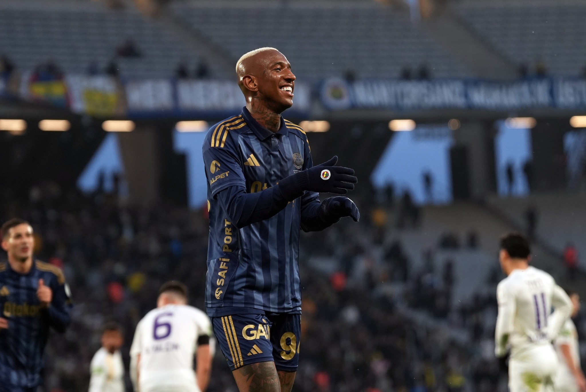 FENERBAHÇE HABERİ: Anderson Talisca’dan transfer açıklaması!