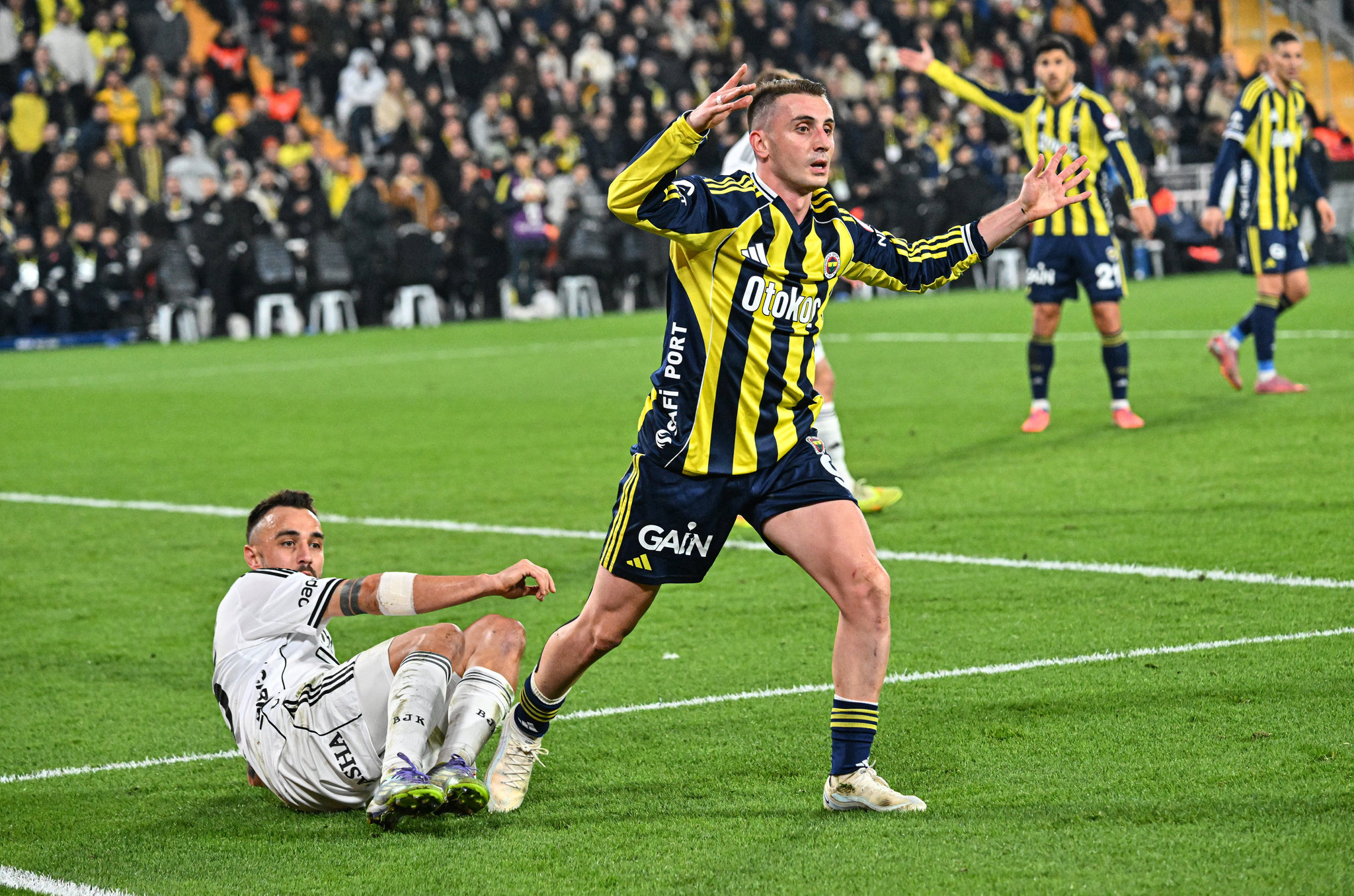 Fenerbahçe’de flaş Kerem Aktürkoğlu kararı! Bunu kimse beklemiyordu